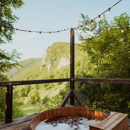 Raven's Nest - The Hidden Village, Transylvania - Romania Guest house Sub Piatra